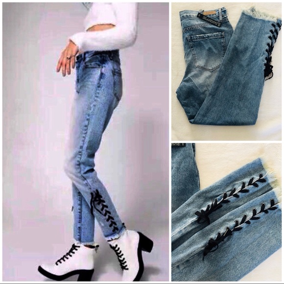 BLANKNYC High Rise Laced Ankle - Picture 3 of 8